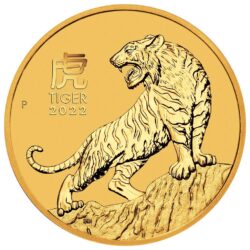 Nová sada mincí na rok 2022 z austrálskej lunárnej série III od Perth Mint je venovaná roku Tigra.
Tiger je tretie zviera v čínskom kalendári zverokruhu. Toto tretie vydanie 12-ročnej série Lunár III zobrazuje malé tigríča, ktoré kráča po stopách svojho hrdého rodiča skalnatým a bambusom pokrytým terénom. Dizajn mince tiež obsahuje čínsky znak pre „Tiger“, nápis „TIGER 2022“ a tradičnú značku mincovne „P“.
Na reverze je portrét kráľovnej Alžbety II., ako aj denominácia a rýdzosť. Zatiaľ čo v africkom a európskom regióne je lev považovaný za „kráľa džungle“, v ázijskom regióne je tento status pripisovaný tigrovi - v neposlednom rade kvôli jeho kráse a mimoriadnej sile. Tí, ktorí sa narodili v znamení tigra v rokoch 2022, 2010, 1998, 1986, 1974, 1962 a každých 12 rokov predtým, sú považovaní za citlivých, emocionálnych a premýšľavých. Tiger vo všeobecnosti znamená odvahu, oduševnenosť a statočnosť a ako rodený vodca vyniká v súkromnom ako aj profesionálnom živote. Tigre sú veľmi zamerané na úspech, ale môžu byť tiež náchylné k netrpezlivosti.
Táto minca „Rok tigra 2022“ je vyrazená z 1/10 unce 99,99% rýdzeho zlata. Minca sa dodáva v ochrannej kapsule na mince.
 