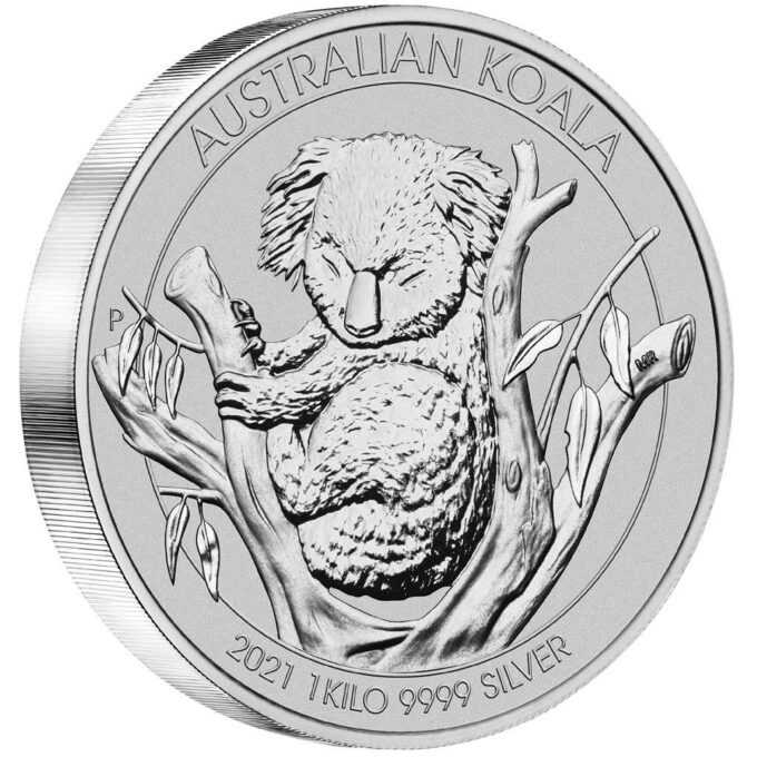 Austrálska strieborná minca Koala bola vyrazená mincovňou Perth z 1 kilogramu rýdzeho striebra 99,99%. Motívom emisie roka 2021 v  je koala zasadená medzi vetvy eukalyptového stromu. Na reverznej strane je vyobrazený portrét kráľovnej Alžbety II. Spolu s klokanom je koala jedným z najslávnejších predstaviteľov austrálskej fauny a je považovaná za jeden z najpopulárnejších symbolov Austrálie, v neposlednom rade kvôli svojmu roztomilému vzhľadu. Austrálske mince koala sú po celom svete zberateľmi a investormi veľmi žiadané. Strieborná minca Koala sa dodáva v ochrannej kapsule na mince.