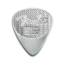 Strieborná minca. Prvé oficiálne Fender® strieborné gitarové trsátko na svete!