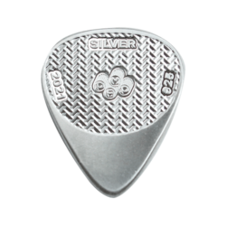 Strieborná minca. Prvé oficiálne Fender® strieborné gitarové trsátko na svete!