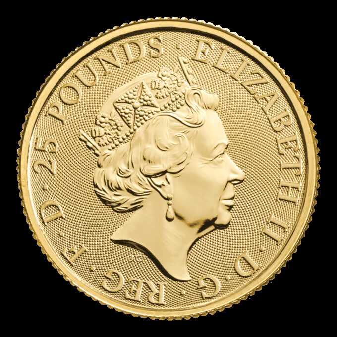 Investujte do novej kolekcie produktov z dielne Britskej mincove inšpirovanej kráľovskými Tudorovcami. Anglický lev je prvým z desiatich heraldických stvorení, ktoré strážia priekopu pred palácom Hampton Court v podobe hrôzostrašných sôch. Stelesňujú silu dynastie Tudorovcov a symbolizujú predkov Henricha VIII. a jeho tretej manželky Jane Seymourovej. Tradícia mýtických zvierat reprezentujúcich hodnoty a črty kráľovstva sa začala stáročia skôr, keď sa na vlajkách a transparentoch na bojisku objavovali heraldické bytosti, aby zjednotili a nasmerovali armády ako aj vniesli strach do nepriateľa.
Reverz mince od Davida Lawrencea zobrazuje leva z Anglicka v zastrašujúcej póze inšpirovanej vodným mostom Royal Beasts of Hampton Court Palace. Minca má novú textúru pozadia animácie povrchu. Na líci mince je ako vždy portrét Jej veličenstva kráľovnej od Jody Clarkovej.