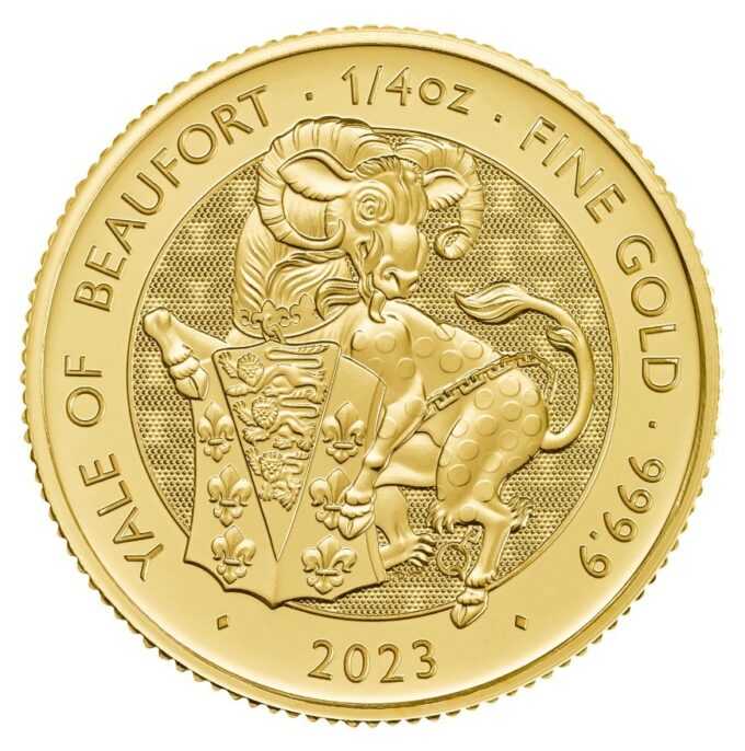 Investujte do novej kolekcie produktov z dielne Britskej mincove inšpirovanej kráľovskými Tudorovcami. Yale of Beaufort je jedným z  desiatich heraldických stvorení, ktoré strážia priekopu pred palácom Hampton Court v podobe hrôzostrašných sôch. Stelesňujú silu dynastie Tudorovcov a symbolizujú predkov Henricha VIII. a jeho tretej manželky Jane Seymourovej. Tradícia mýtických zvierat reprezentujúcich hodnoty a črty kráľovstva sa začala stáročia skôr, keď sa na vlajkách a transparentoch na bojisku objavovali heraldické bytosti, aby zjednotili a nasmerovali armády ako aj vniesli strach do nepriateľa.
Reverz mince od Davida Lawrencea zobrazuje Kozoroha v zastrašujúcej póze inšpirovanej vodným mostom Royal Beasts of Hampton Court Palace. Minca má novú textúru pozadia animácie povrchu. Na líci mince je posledný krát portrét Jej veličenstva kráľovnej Alžbety II. od Jody Clarkovej.