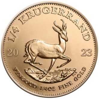 Krugerrand sa považuje nielen za absolútnu klasiku medzi zlatými mincami, ale aj za nadčasový symbol charakteristického dedičstva Južnej Afriky.
Ikonická zlatá minca z Južnej Afriky bola prvýkrát vydaná v roku 1967. Rubová strana tradične zobrazuje profil prvého prezidenta Juhoafrickej republiky z rokov 1882-1902 Paula Krugera. Na druhej strane mince je vyobrazená antilopa, zviera, ktoré vytvára veľké stáda na suchých nížinách v južnej Afrike. Je to jedinečný motív vďaka ktorému je ľahko rozpoznateľná minca Krugerrand. Zlaté mince sa dodávajú voľne bez obalu.