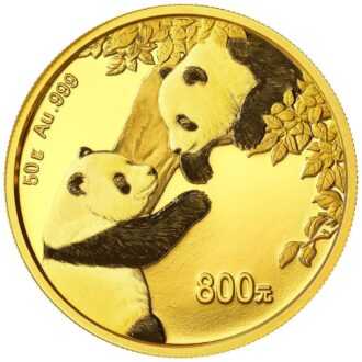  
Čínska panda je nepochybne najpopulárnejšou a najlegendárnejšou zlatou mincou. Vďaka každoročne sa meniacim motívom sú čínske mince Panda veľmi populárne medzi investormi a zberateľmi.
Motívom mince roku 2023 sú dve malé pandy hrajúce sa na strome. Ide o dvojčatá malých pánd, ktoré sú zobrazené na motíve mincí roku 2022.
Na rube je každoročne identický obraz slávneho Nebeského chrámu v Pekingu. Národný symbol Číny je súčasťou svetového dedičstva UNESCO od roku 1998. Panda veľká, ktorá pochádza z Číny, je považovaná za symbol šťastia a všeobecne znamená harmóniu a trpezlivosť.
Strieborná minca Panda od Čínskej ľudovej banky sa dodáva v originálnom balení vrátane certifikátu pravosti.