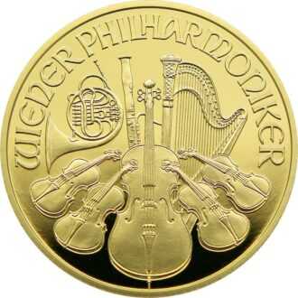 Najpredávanejšia zlatá investičná minca v Európe.
Skutočná klasika – Zlaté Investičné mince „Viedenská filharmónia“, ktoré boli vydané prvýkrát v roku 1989, a odvtedy patria k najvyhľadávanejším zlatým minciam na celom svete.
Ikonická minca „Viedenská filharmónia“ má rovnaký motív od svojho vzniku a predstavuje niekoľko nástrojov viedenského orchestra – viedenský roh, violončelo, harfu, fagot a husle. Na lícnej strane je umiestnený slávny píšťalový organ zo zlatej sály viedenského Musikvereinu, ktorý je uznávaný po celom svete ako pozadie novoročných koncertov filharmónie.
Zlatá minca sa dodáva voľne bez balenia.