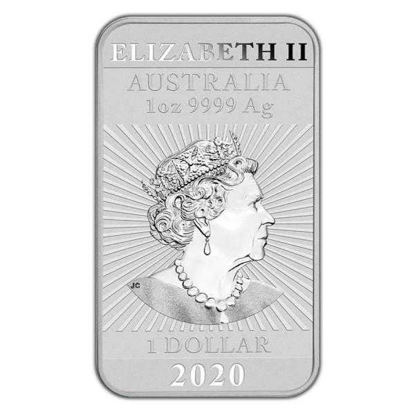 Limitovaná minca v počte 100ks, „Dragon 2020“, 1Oz o rýdzosti striebra 99,99“.
Predná strana mince je kolorovaná.
Ide o tretí ročník vydania od mincovne Perth venovaný čínskemu drakovi.
V čínskej kultúre je drak uctievaný ako božské bájne stvorenie, symbol moci, sily, bohatstva a šťastia, a často je zobrazovaný po boku svetielkujúcej alebo horiacej perly, symbolu múdrosti a osvietenia. Verí sa tiež, že draci sú vládcovia vody a počasia.
Táto dračia minca je vyrazená mincovňou Perth z 1 oz 99,99% rýdzeho striebra. Na líci je zobrazená podobizeň Jej Veličenstva kráľovnej Alžbety II., od umelkyne Jody Clarkovej, menová a nominálna hodnota „1 DOLÁR“, rok 2020, váha a rýdzosť „1oz 9999 Au“.
Obdĺžniková strieborná minca „Dragon“ v UNC kvalite je tento rok limitovaná na počet 250.000 kusov.
Dôležitá poznámka: Pokovovanie/zafarbenie na tejto minci vyrobila skúsená spoločnosť tretej strany!