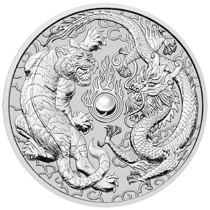 V čínskej kultúre je drak symbolom sily, bohatstva a šťastia. Ako metafora múdrosti a osvietenia sa drak často zobrazuje spolu s horiacou perlou. Rovnako ako drak, aj tiger je považovaný za symbol šťastia. Predstavuje statočnosť a moc.
Vo Feng Shui sa drak a tiger navzájom dopĺňajú. Tiger znamená jin a ženskú energiu, zatiaľ čo drak znamená yan a mužskú energiu. Vďaka modernej a pôsobivej technike razenia je na minci o váhe jednej unce rýdzeho striebra 99,99 % detailne znázornený tiger a drak. Uprostred tigra a draka je horiaca perla.
Na rube limitovanej striebornej mince je vyobrazený portrét kráľovnej Alžbety II. a nápisy „ELIZABETH II“, „AUSTRALIA“, „1oz 9999 Ag“, „2018“ a „1 DOLLAR“.
Je to krásna a zmysluplná minca, ktorá bude skvelým doplnkom každej zbierky.
Limitovaná strieborná minca je dodávaná v ochrannej kapsule.