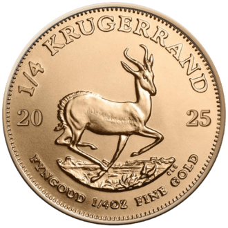 Krugerrand sa považuje nielen za absolútnu klasiku medzi zlatými mincami, ale aj za nadčasový symbol charakteristického dedičstva Južnej Afriky.
Ikonická zlatá minca z Južnej Afriky bola prvýkrát vydaná v roku 1967 a v roku 2017 oslávila svoje 50. výročie. Vydanie 2025 vyrazila juhoafrická mincovňa z 1/4 unce zlata v UNC kvalite.
Rubová strana tradične zobrazuje profil prvého prezidenta Juhoafrickej republiky z rokov 1882-1902 Paula Krugera. Na druhej strane mince je vyobrazená antilopa, zviera, ktoré vytvára veľké stáda na suchých nížinách v južnej Afrike. Je to jedinečný motív každej mince Krugerrand.
Zlaté mince sa dodávajú voľne bez obalu.
