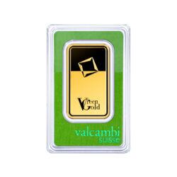 Valcambi Green Gold je produkt z prémiovej kvality zlata, ktorého pôvod je plne zdokumentovaný a nezávisle overený. Valcambi Green Gold pochádza z baní, ktoré dodržiavajú najvyššie štandardy starostlivosti o životné prostredie, zdravie, bezpečnosť ako aj ľudské práva svojej pracovnej sily.
Manipulácia a spracovanie zeleného zlata spoločnosťou Valcambi je v závode úplne oddelená od ostatnej produkcie už od príchodu, rafináciu, cez proces kontinuálneho odlievania s použitím vyhradených téglikov až po výrobu liatych a razených výrobkov.
Kedykoľvek uvidíte túto značku na produkte spoločnosti, budete vedieť, že bol vyrobený spoločnosťou Valcambi, ktorá dodržiava najprísnejšie zásady ochrany životného prostredia a ľudských práv.
Valcambi garantuje tie najvyššie štandardy pre "Valcambi Green Gold".