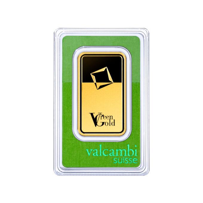 Valcambi Green Gold je produkt z prémiovej kvality zlata, ktorého pôvod je plne zdokumentovaný a nezávisle overený. Valcambi Green Gold pochádza z baní, ktoré dodržiavajú najvyššie štandardy starostlivosti o životné prostredie, zdravie, bezpečnosť ako aj ľudské práva svojej pracovnej sily.
Manipulácia a spracovanie zeleného zlata spoločnosťou Valcambi je v závode úplne oddelená od ostatnej produkcie už od príchodu, rafináciu, cez proces kontinuálneho odlievania s použitím vyhradených téglikov až po výrobu liatych a razených výrobkov.
Kedykoľvek uvidíte túto značku na produkte spoločnosti, budete vedieť, že bol vyrobený spoločnosťou Valcambi, ktorá dodržiava najprísnejšie zásady ochrany životného prostredia a ľudských práv.
Valcambi garantuje tie najvyššie štandardy pre "Valcambi Green Gold".