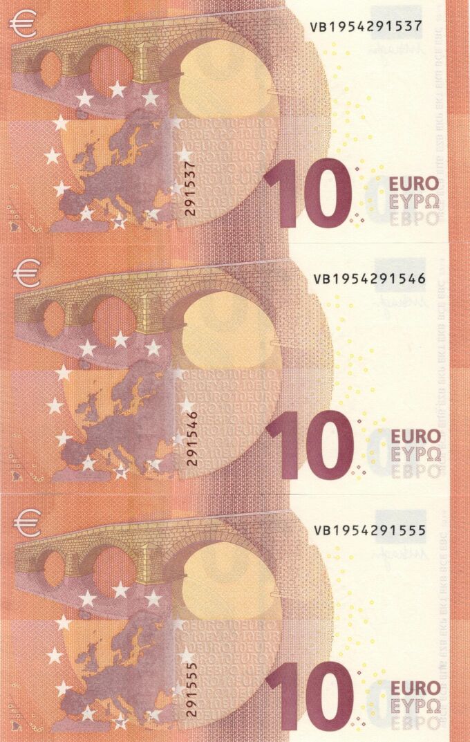 3 x 10 EURO, 2014, Séria "V", Španielsko, Tlačová doska: V010D4, Sériové čísla: VB1954291537+VB1954291546+VB1954291555, Podpis: Mario Draghi, Stav: UNC, POSTUPKA !